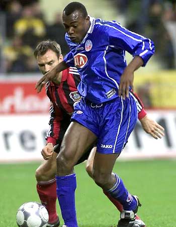 他在青年时 他在青年时