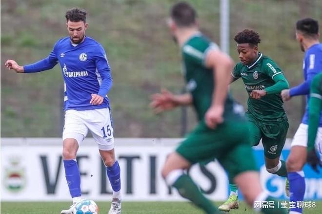 了他个人的 了他个人的